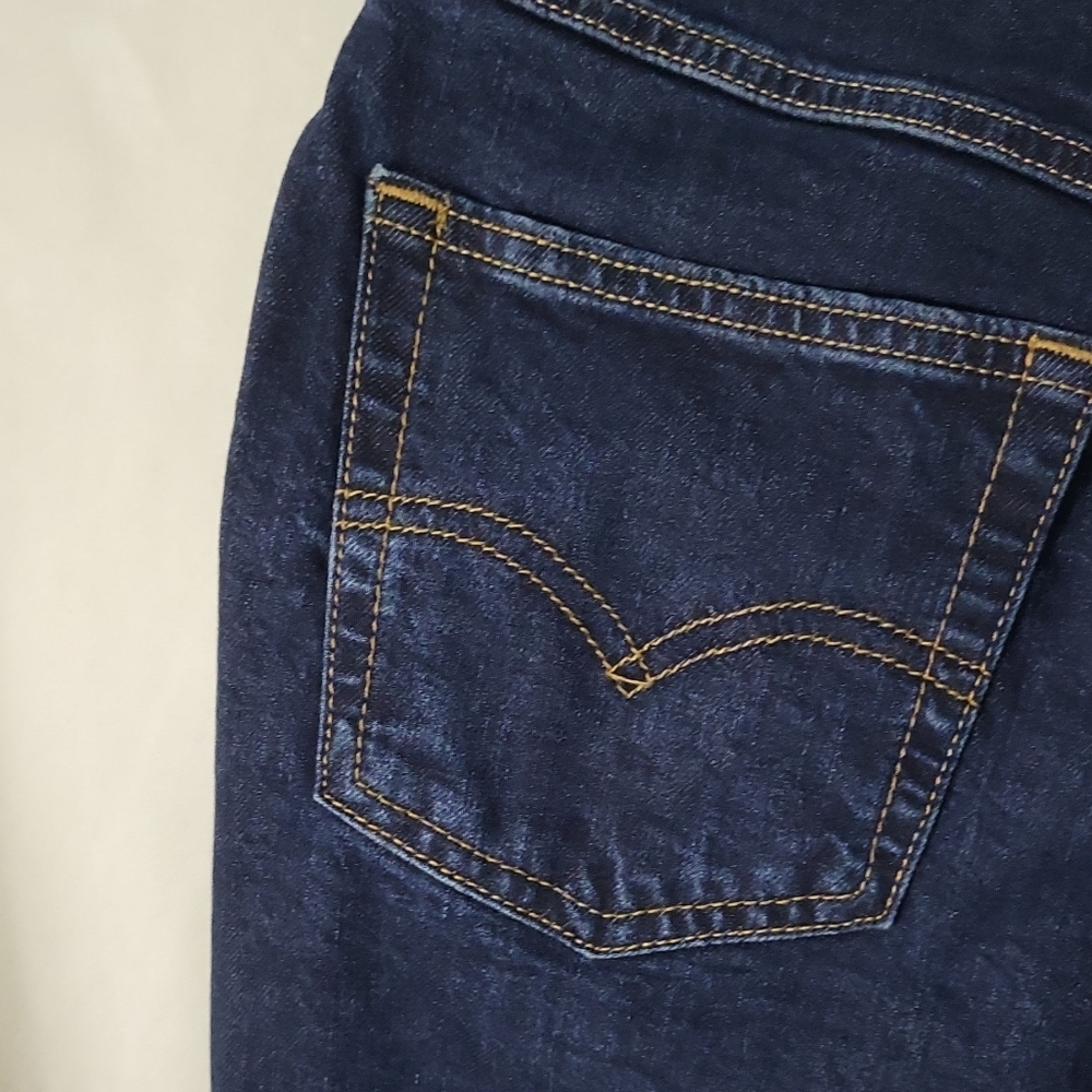 Levi's Premium Mom Jeans Relaxed Fit High Rise Stretch Blue Dark Wash Women's - Picture 13 of 16